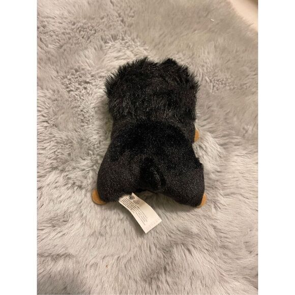 Fantastic Beasts Baby Niffler 7” Black Furry Plush - Picture 6 of 6